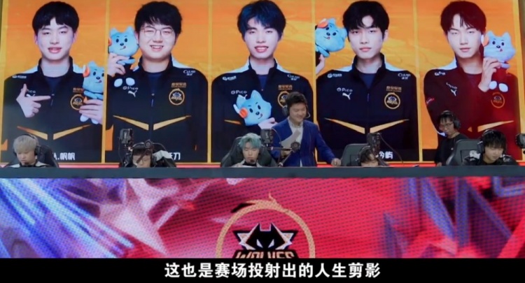 应该与体育